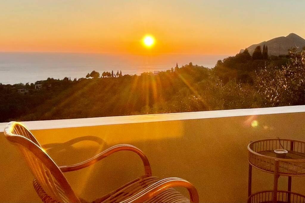 Anaera Villa Pelekas Luaran gambar